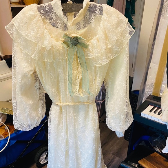 Vintage Lace Dress Size L - Picture 1 of 3